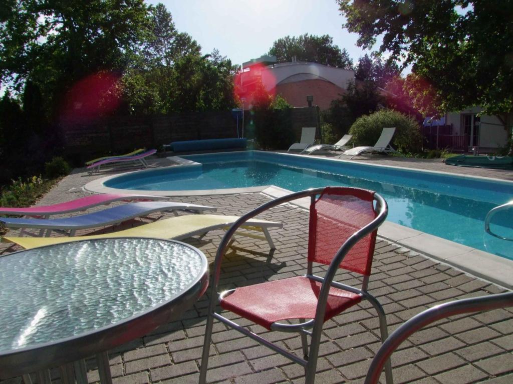 Hotel Platan Zamardi Bagian luar foto
